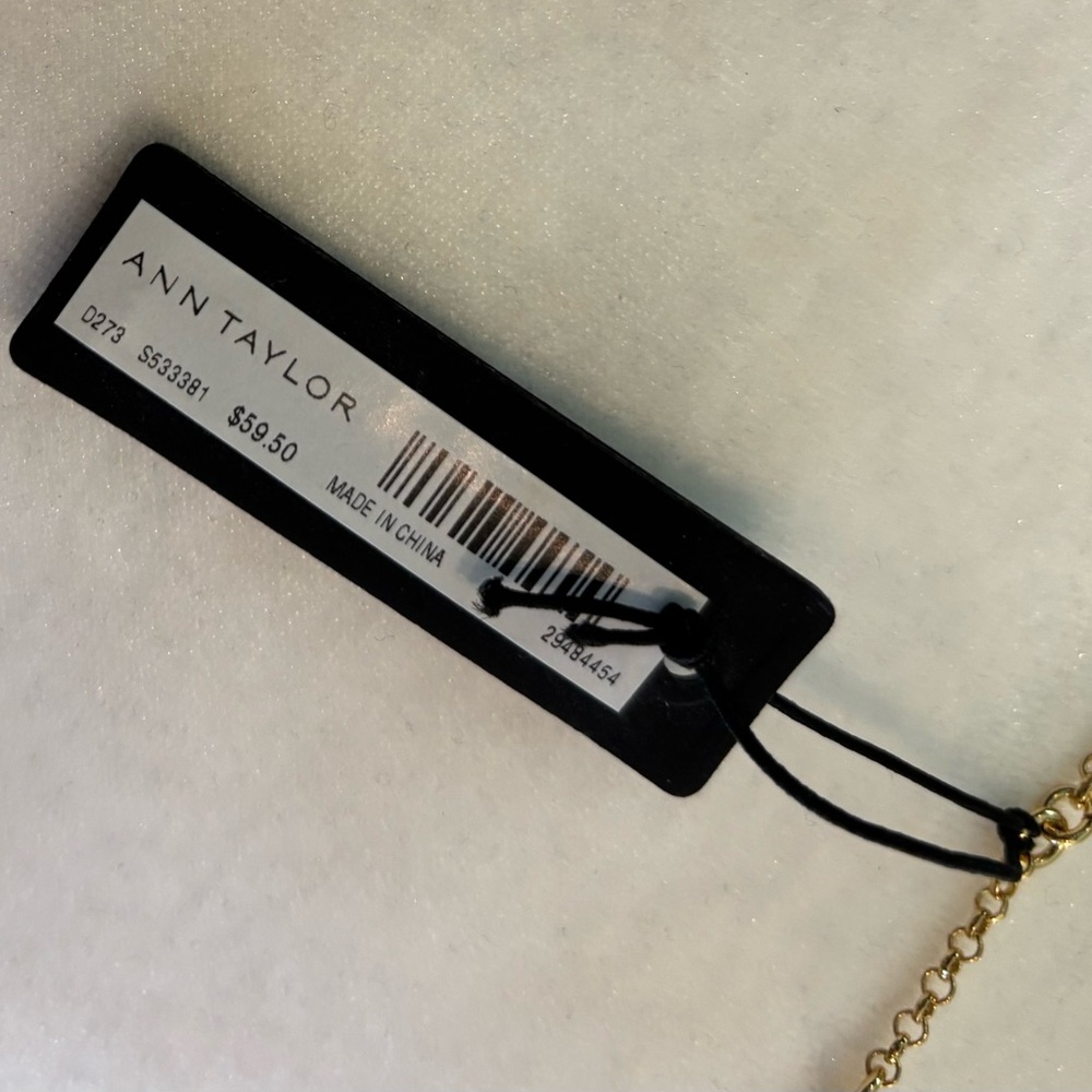 ANN TAYLOR 🖤💚 Floral Necklace - Picture 6 of 10